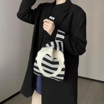Еластична, елегантна вязаная чанта на китката в корейски стил Ins, решетчатая чанта в ивица с възел, лоскутная Дамски тканая чанта