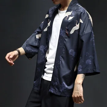 Мъжки Юката Хаори 2019 Японската Мода Лятно Кимоно Кимоно Жилетка Мъжете Самурайское Кимоно Japones Японската Риза Man FF2419